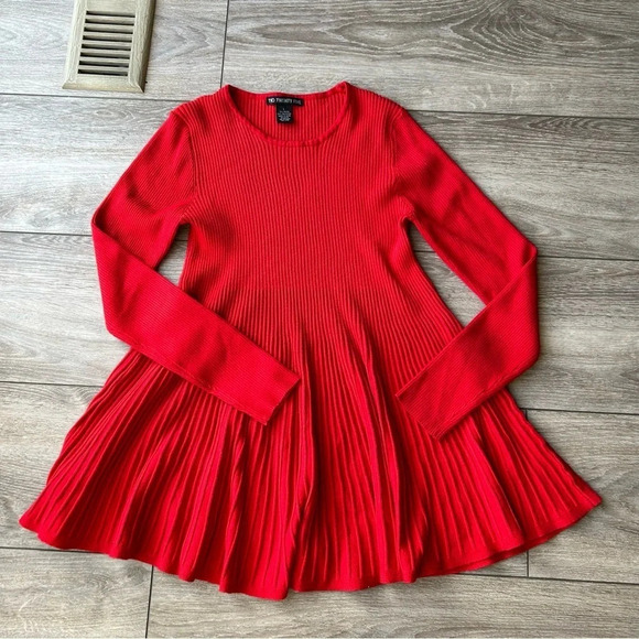 Two Twenty Five Red Ribbed Sweater  Dress - Picture 4 of 13